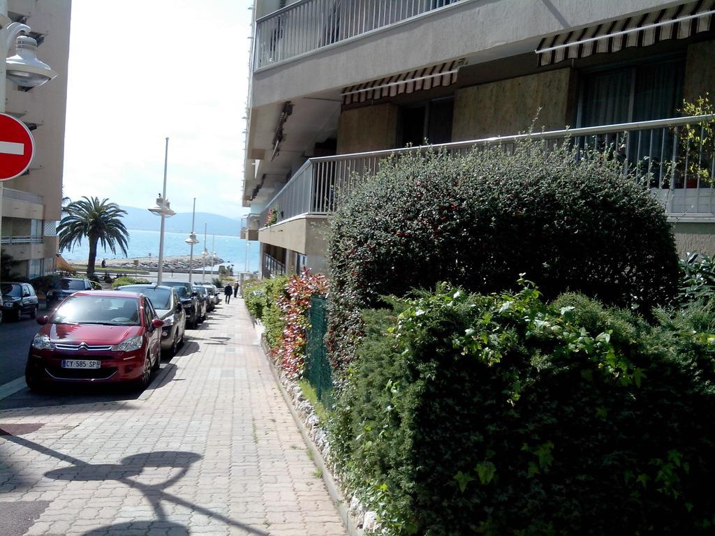 Appartement Promenade Des Bains Saint-Raphaël Eksteriør billede
